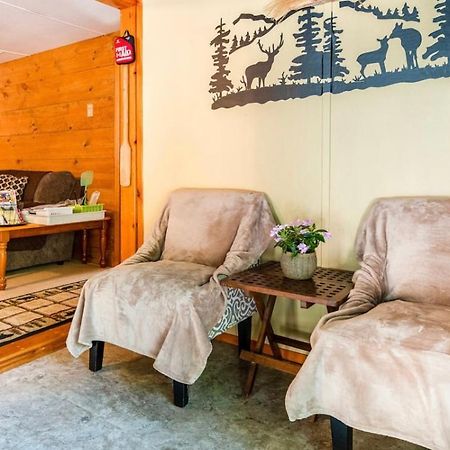 Pocono Cabin With Private Pool At Shawnee Mtn East Stroudsburg Buitenkant foto